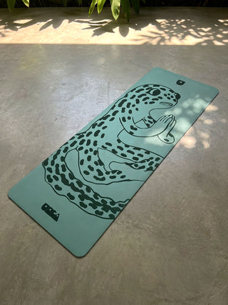 Praying Frog BREATH Mat
